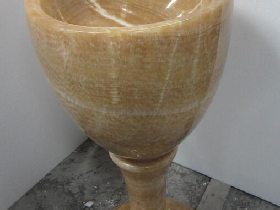 Honey Onyx Goblet Pedestal Sink